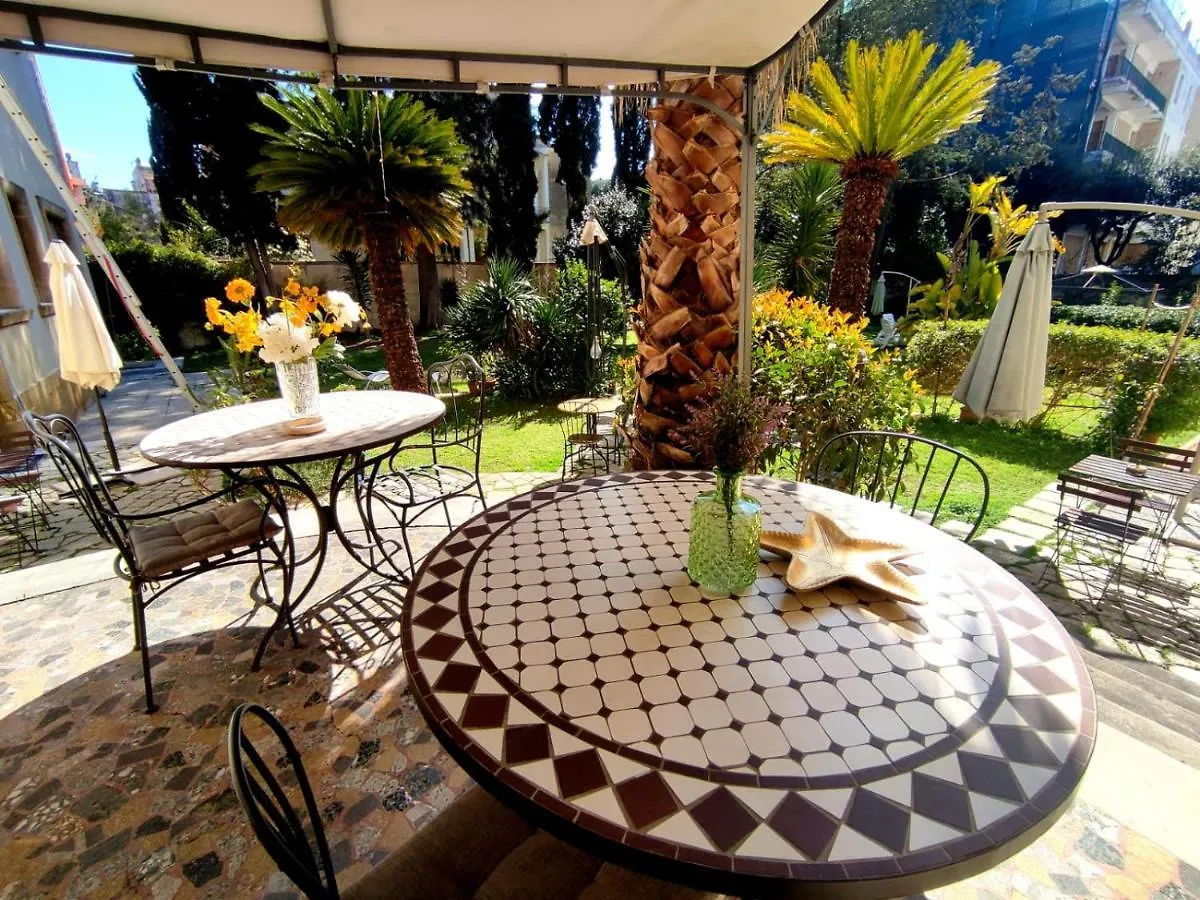 Oda ve Kahvaltı Aedes B&B Il Giardino Dei Sogni Lecce