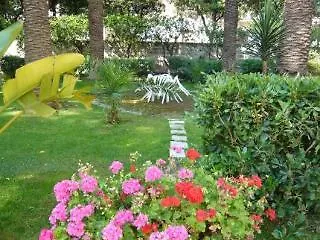 Aedes B&B Il Giardino Dei Sogni Lecce 3*,  Italia